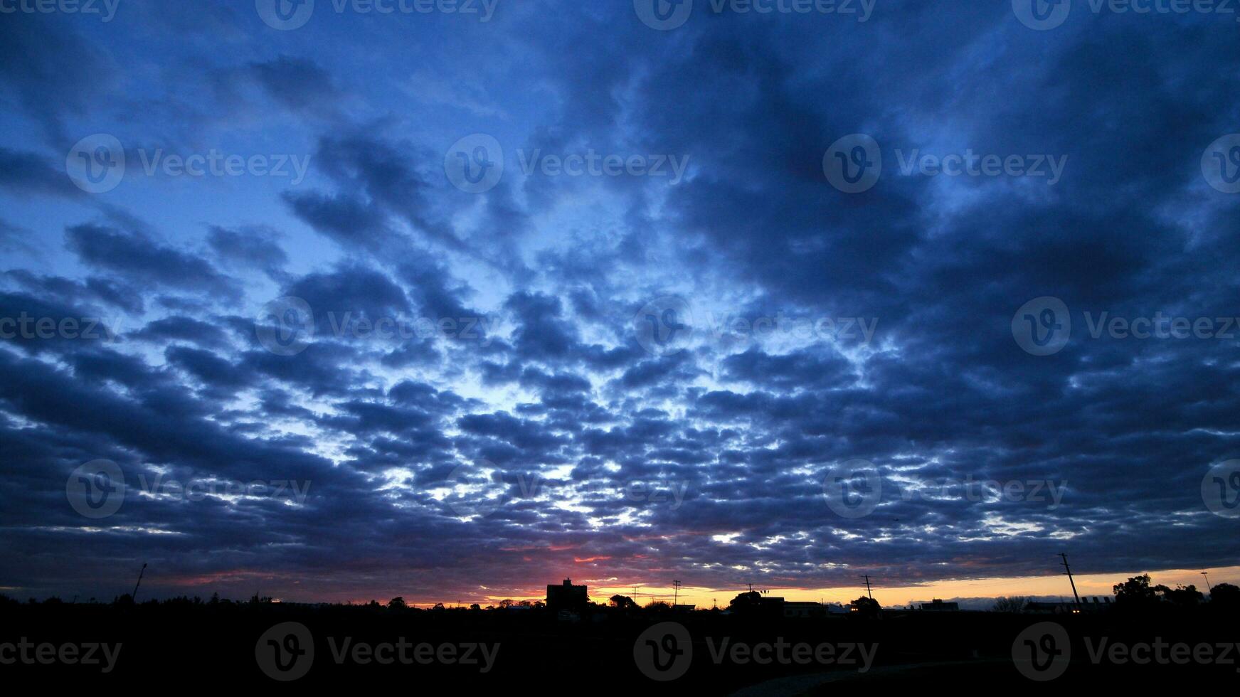 crepuscolo Cloudscape sole impostato scena foto