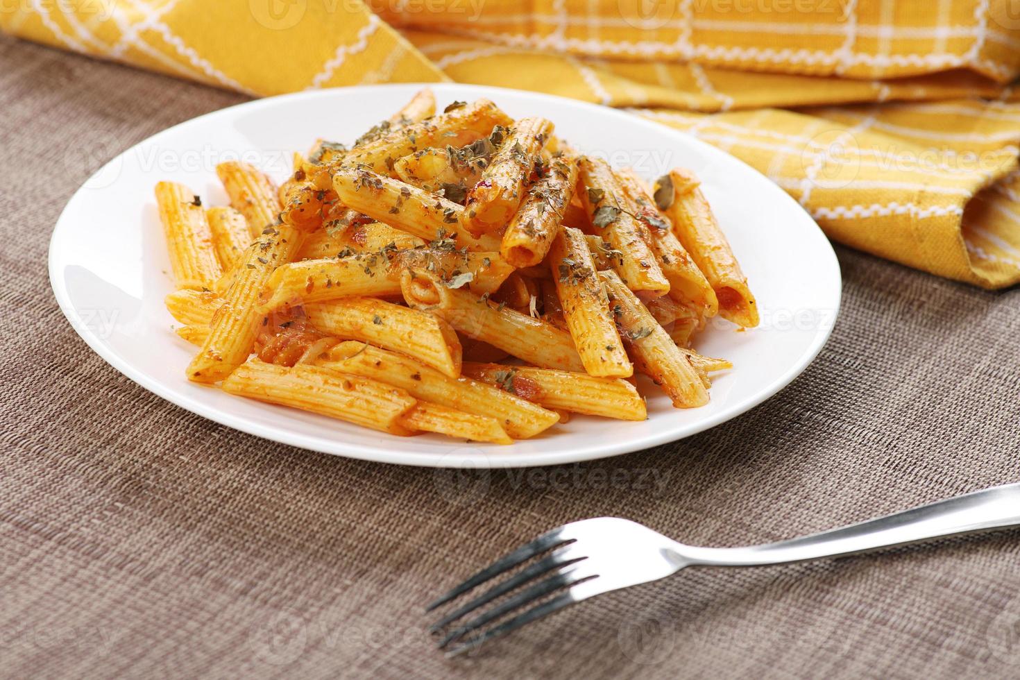 farina di pasta di penne foto