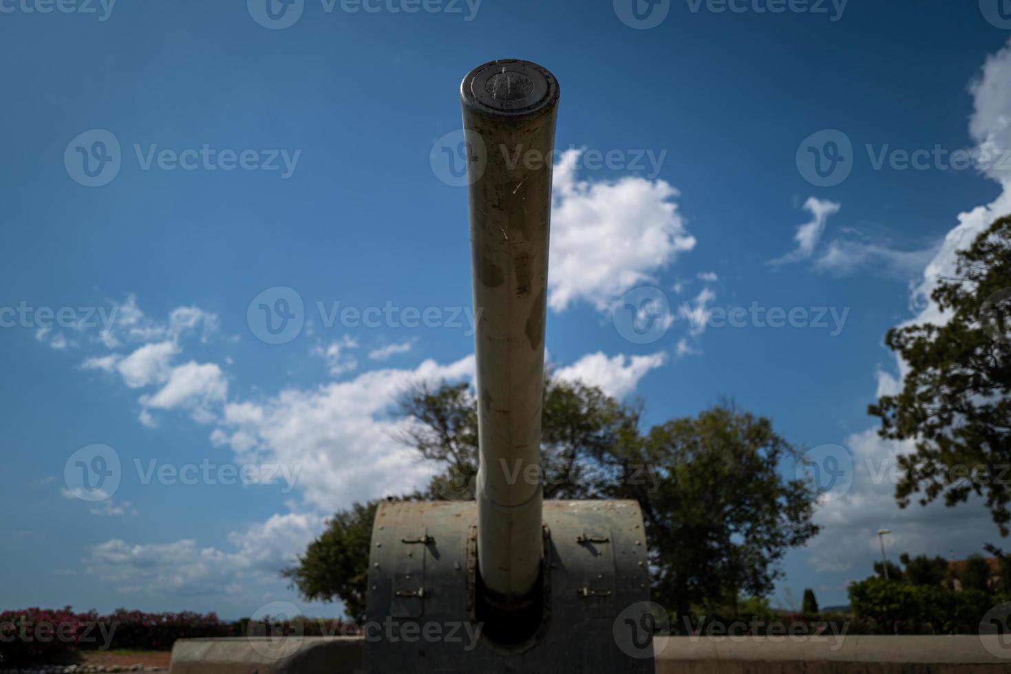 un cannone nel castello di Montjuic foto