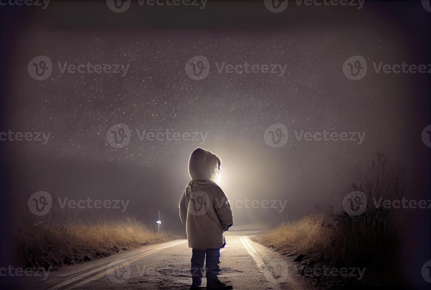 indietro Visualizza di perso bambino era in piedi nel il mezzo di un' strada illuminato di il fari di macchine nel il buio sfondo. persone e stili di vita concetto. digitale arte illustrazione. generativo ai foto