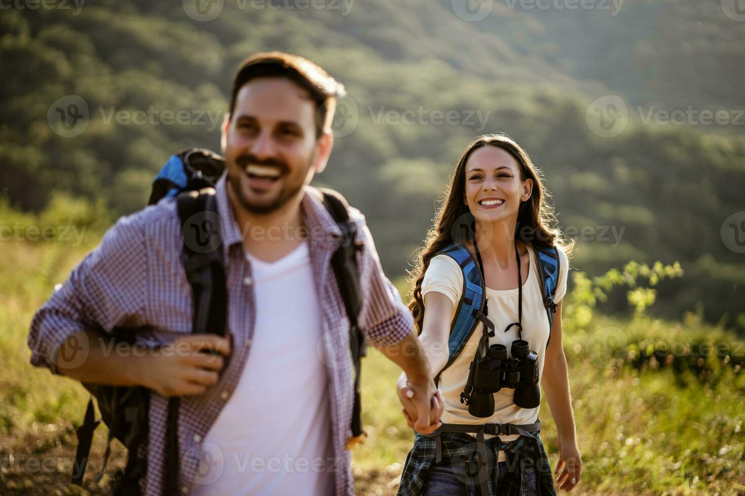 coppia la spesa tempo all'aperto foto