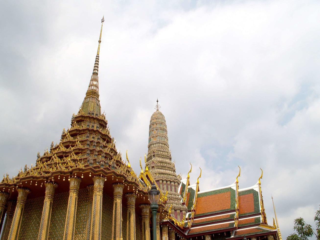 tempio di wat phra kaew a bangkok foto