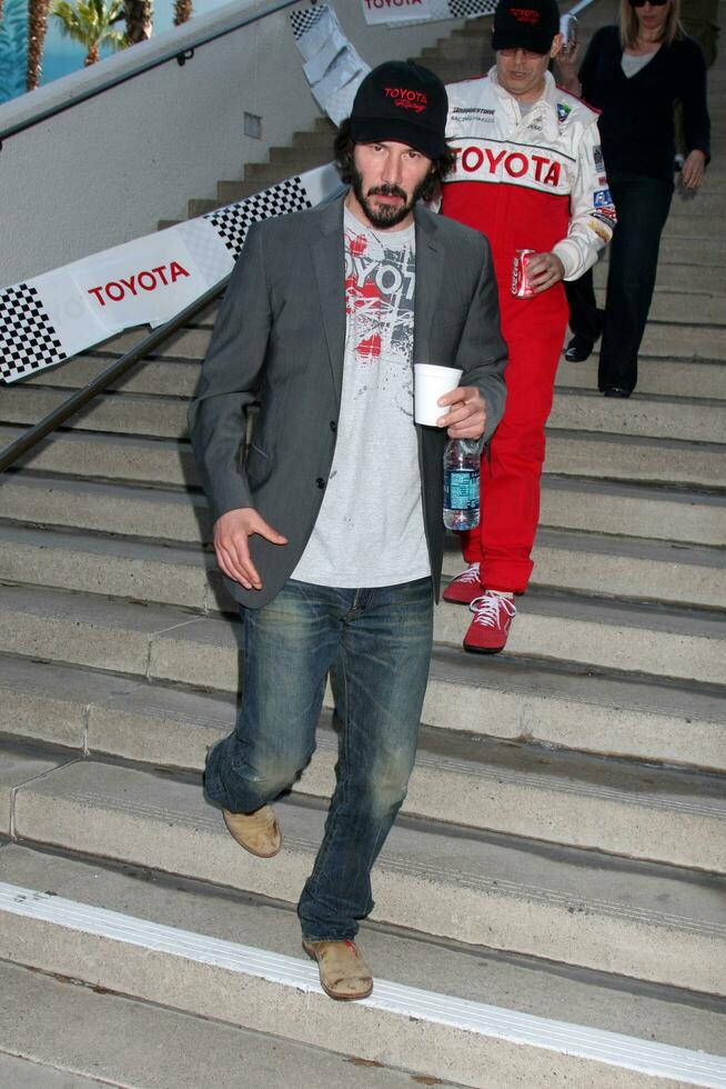 keanu reeves in arrivo indietro dopo pranzo a il toyota proceleb qualificazione giorno su aprile 17 2009 a il lungo spiaggia mille dollari prix corso nel lungo spiaggia California 2009 kathy hutchin hutchin foto