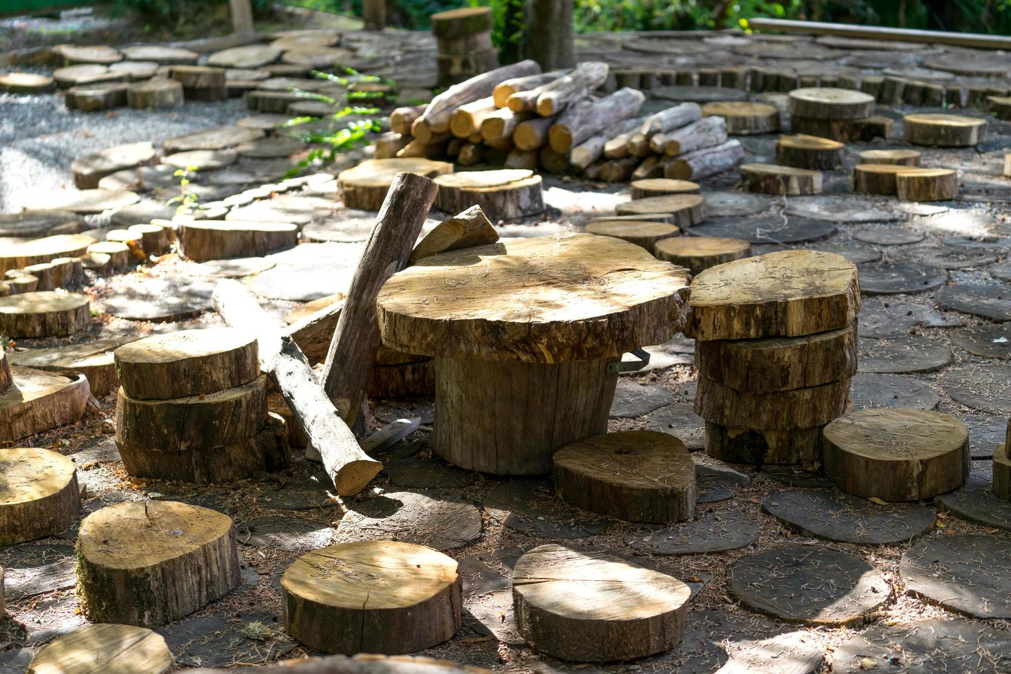 sfondo naturale con dadi in legno foto