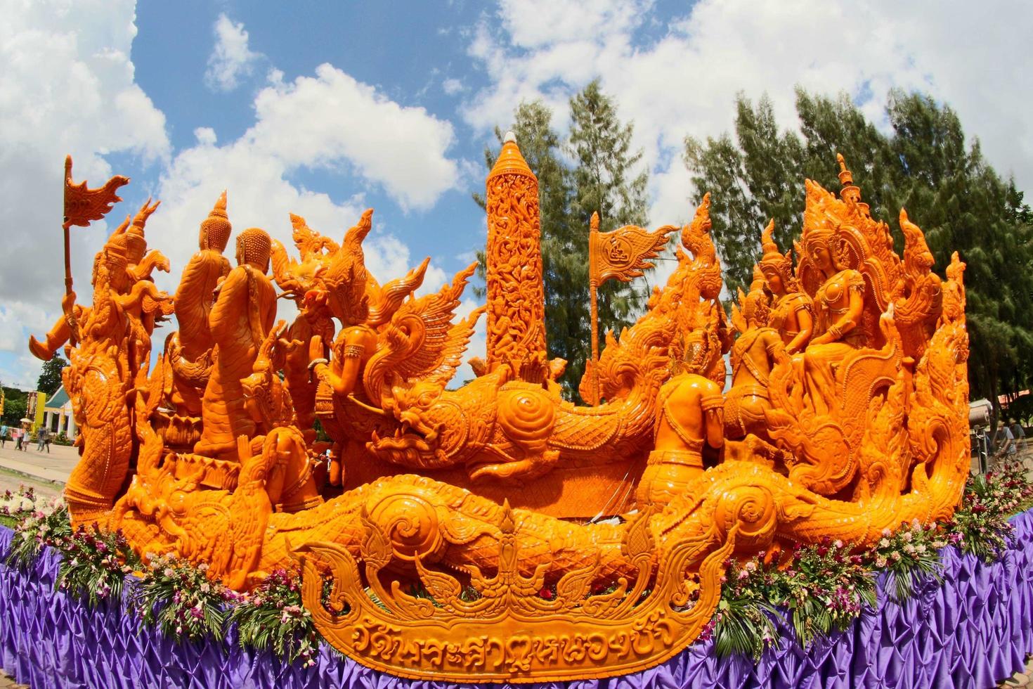 festival delle cere di candele a ubon ratchathani, thailandia foto