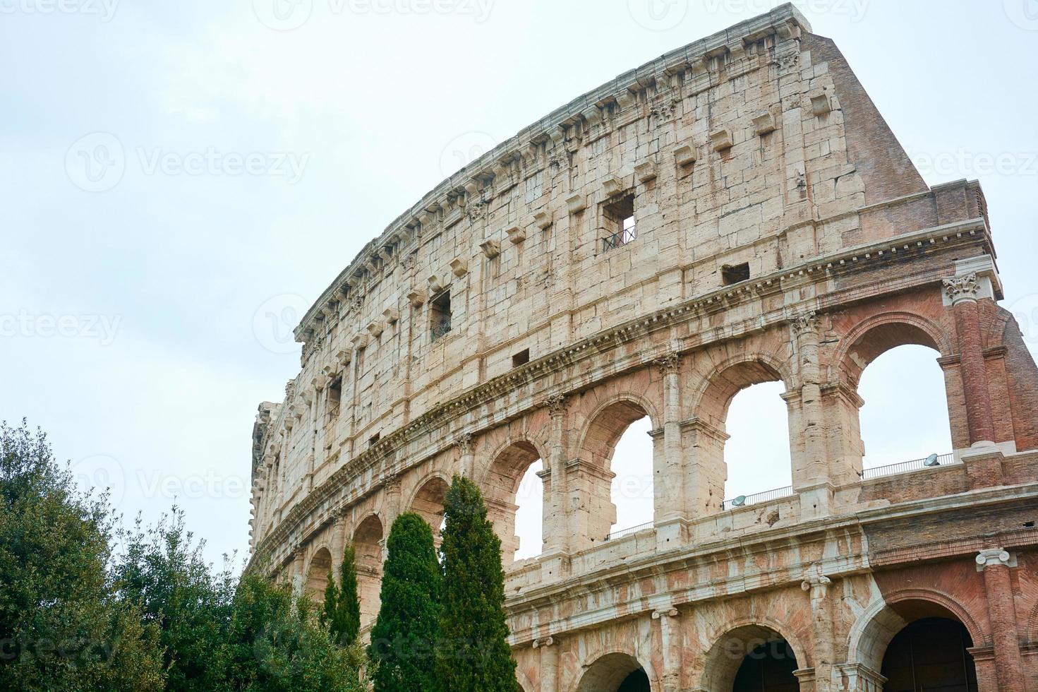 il Colosseo a Roma, Italia foto