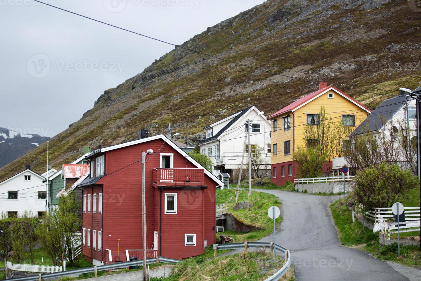 cultura e vita nella città più settentrionale di honningswag in norvegia foto