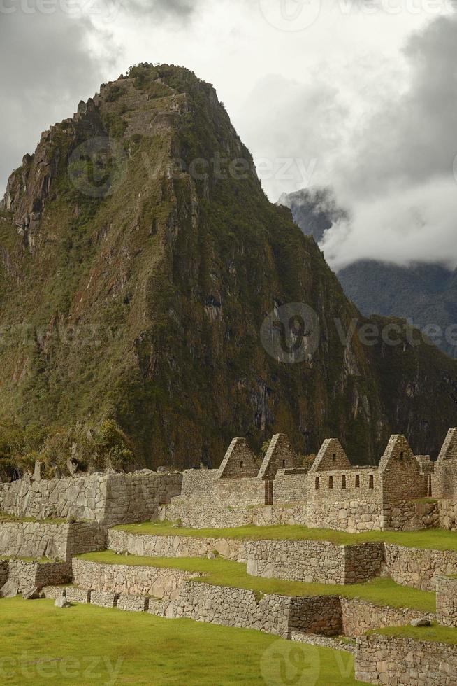 rovine della città perduta degli inca machu picchu e wayna picchu vicino a cusco in perù foto