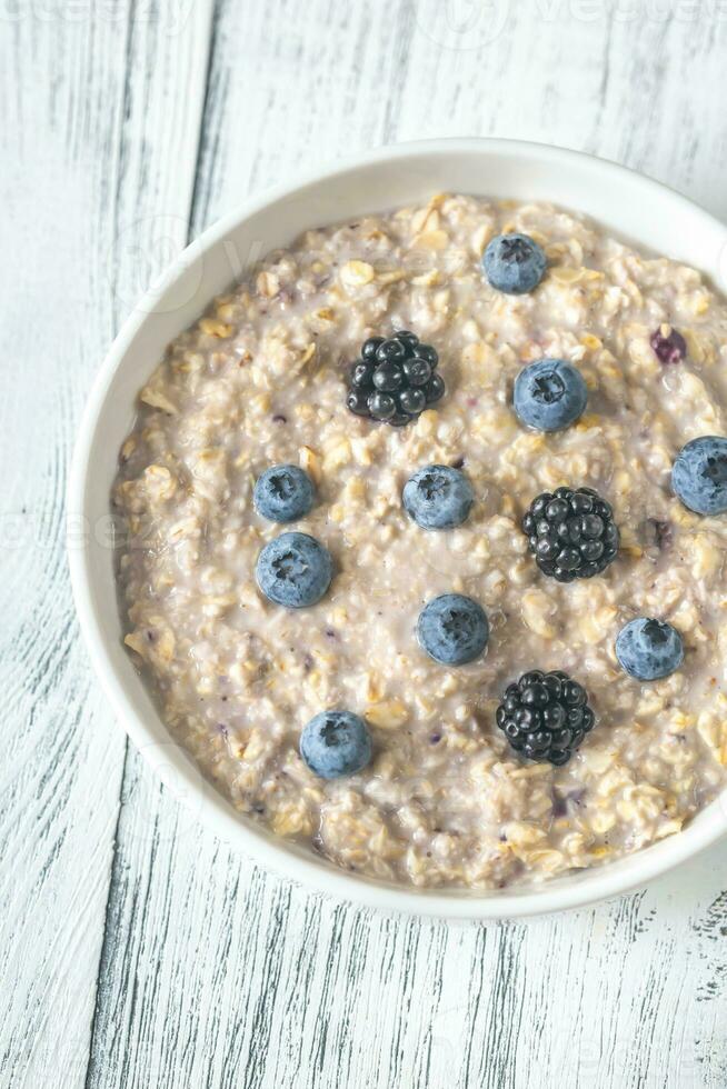 ciotola di farina d'avena foto