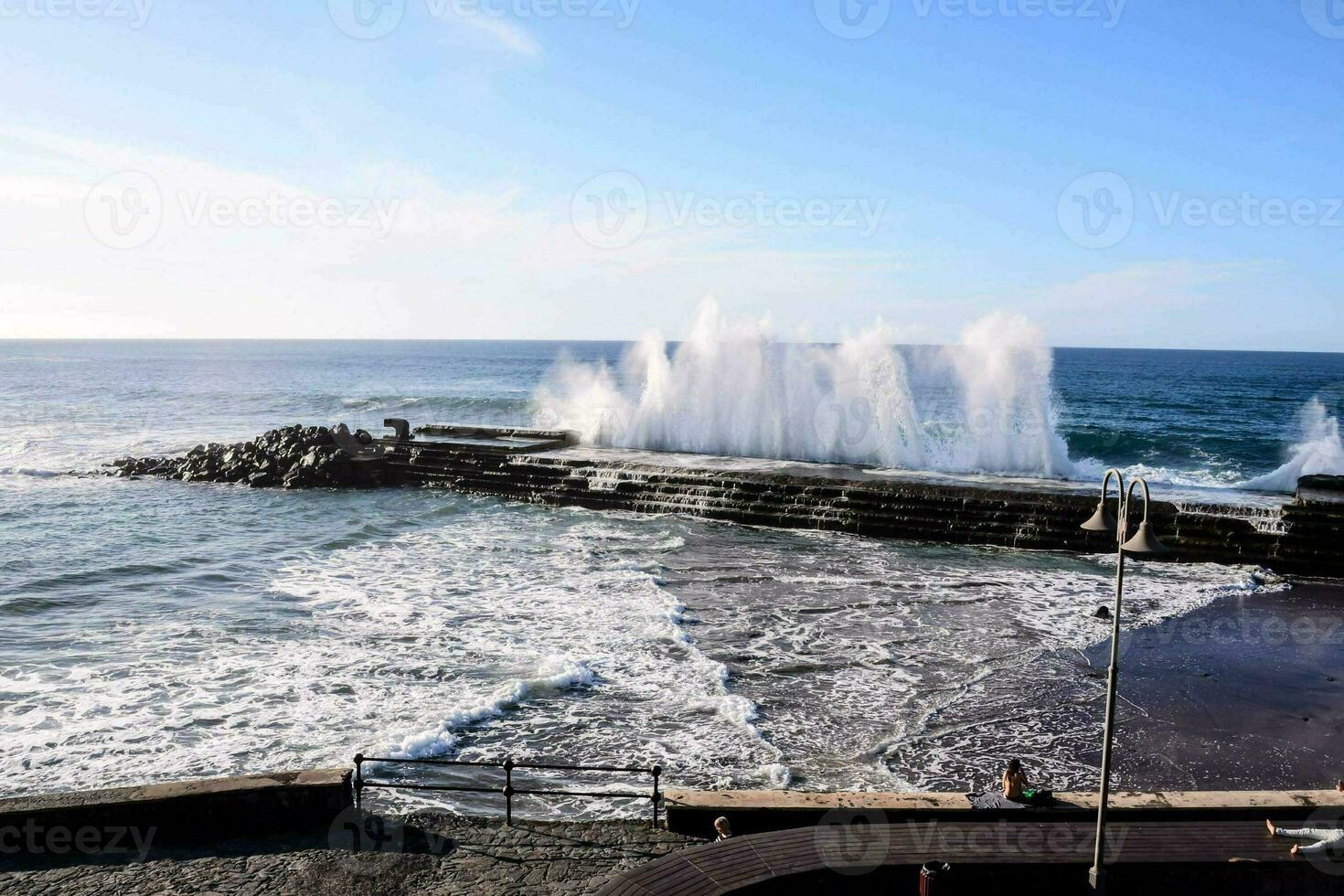 grande onde rottura foto