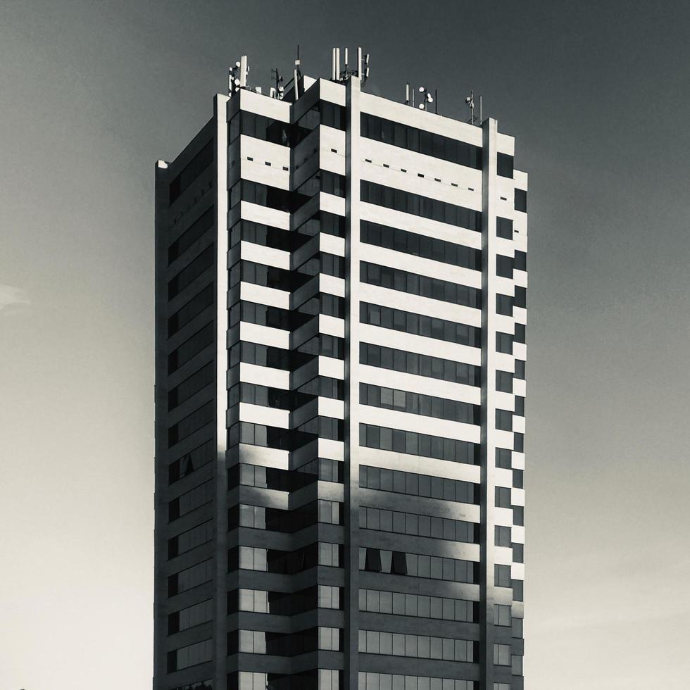 edificio moderno a tbilisi, georgia foto