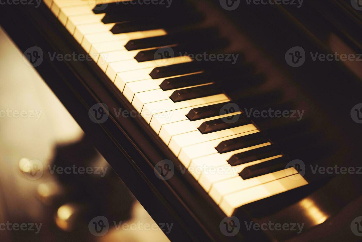 pianoforte chiavi avvicinamento foto