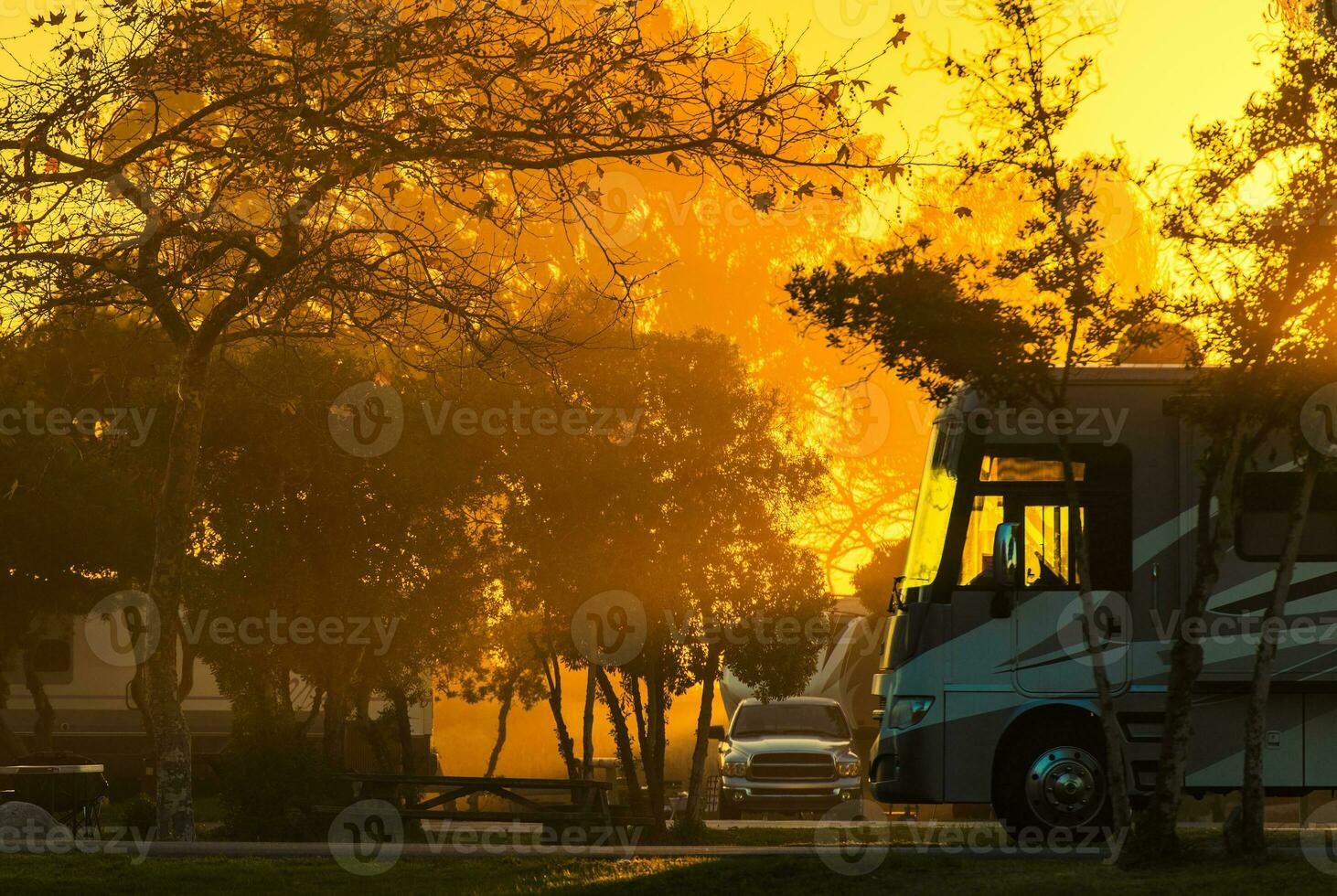 mattina a il campeggio foto