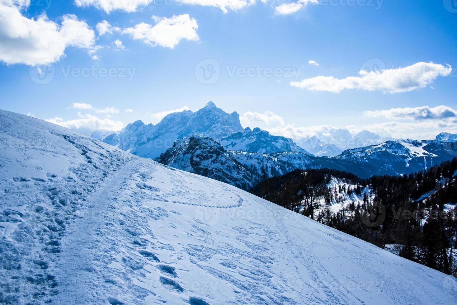 vette delle dolomiti in inverno foto