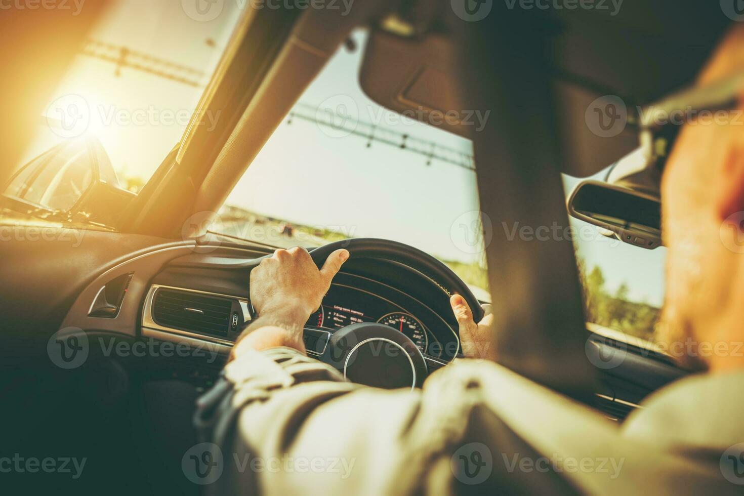 guida giù il autostrada foto