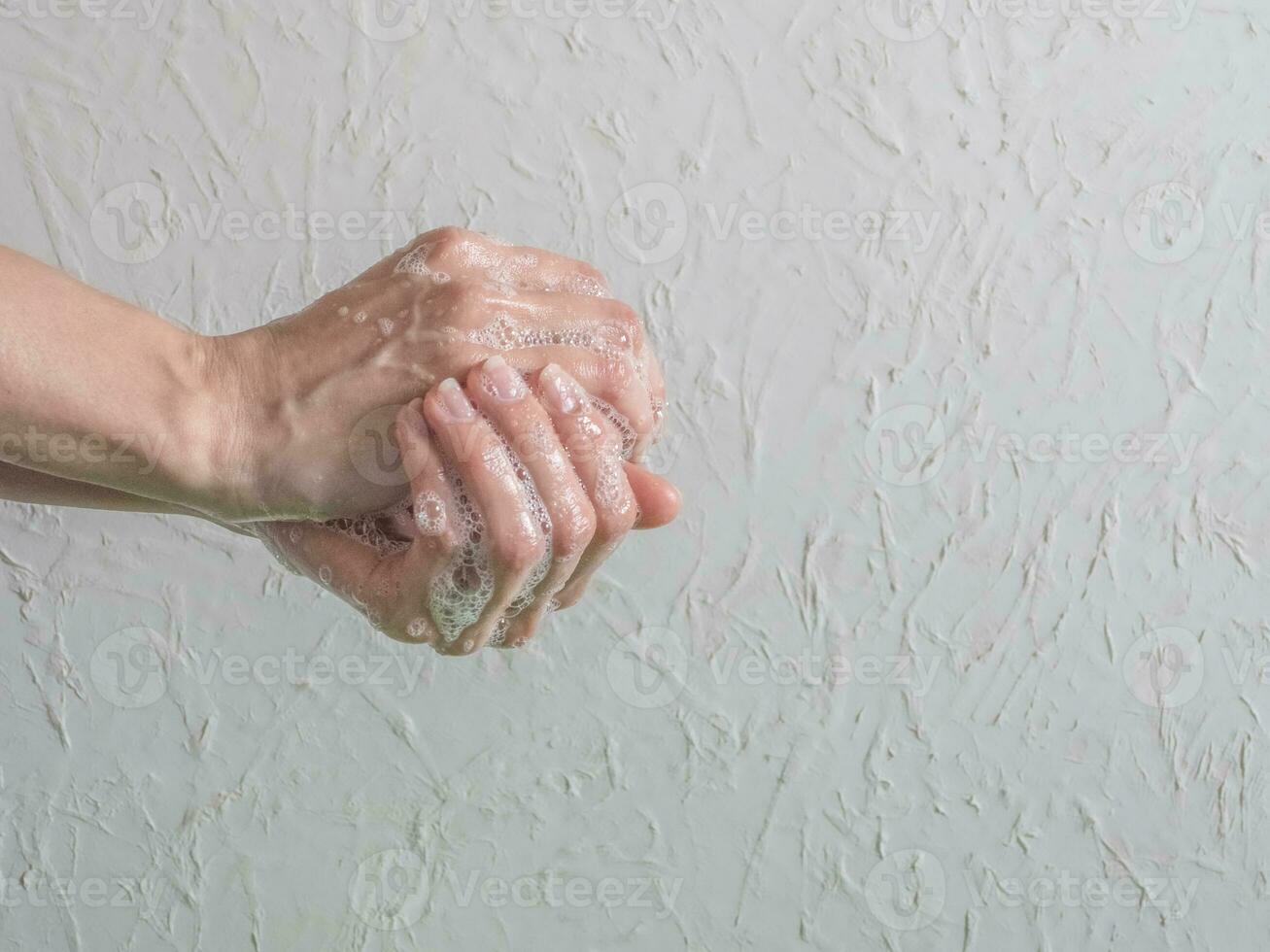 lavaggio mani. igiene concetto, impedire il diffusione di germi e batteri e evitare infezioni corona virus foto