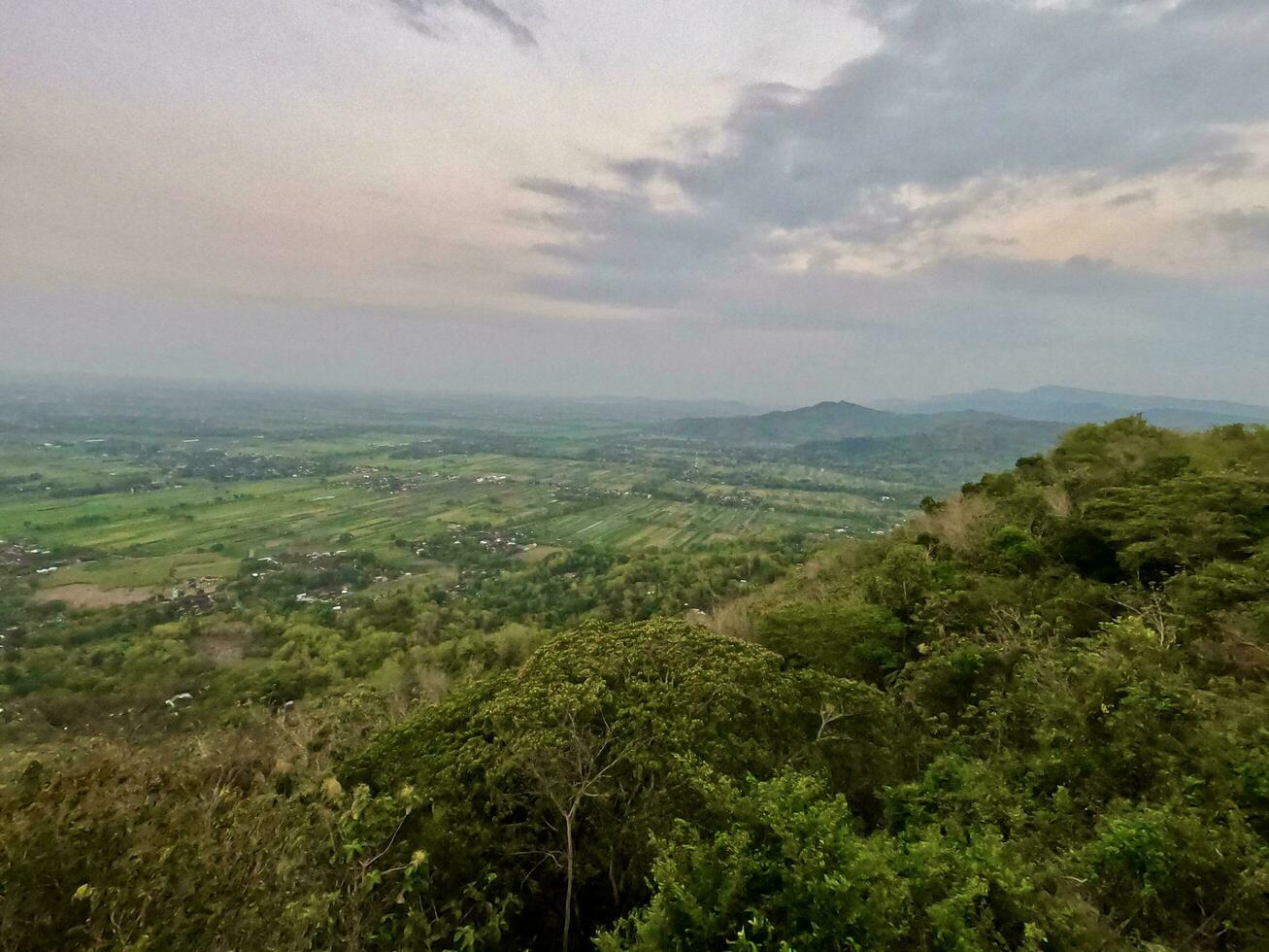 il sereno bellezza di nature paesaggio foto