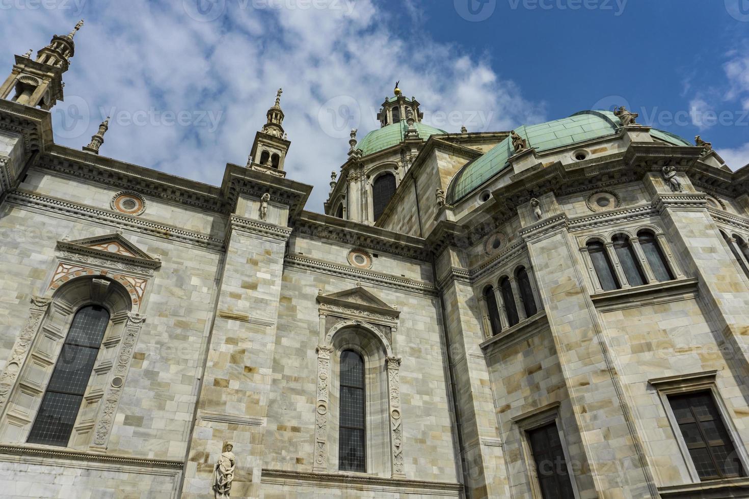 vista esterna del duomo di como duomo di como in italia foto