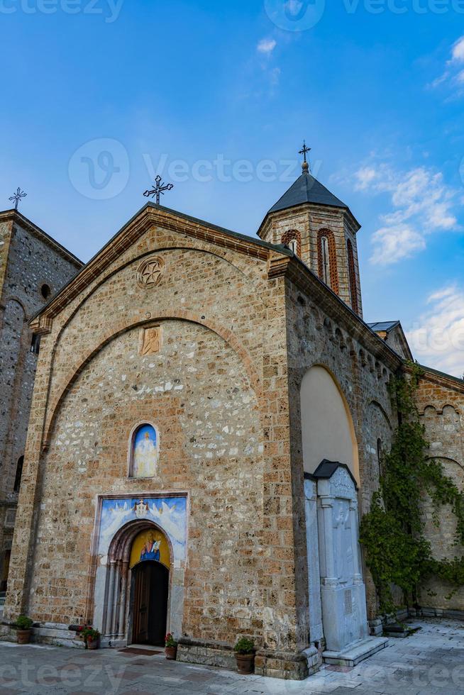 monastero di raca in serbia foto