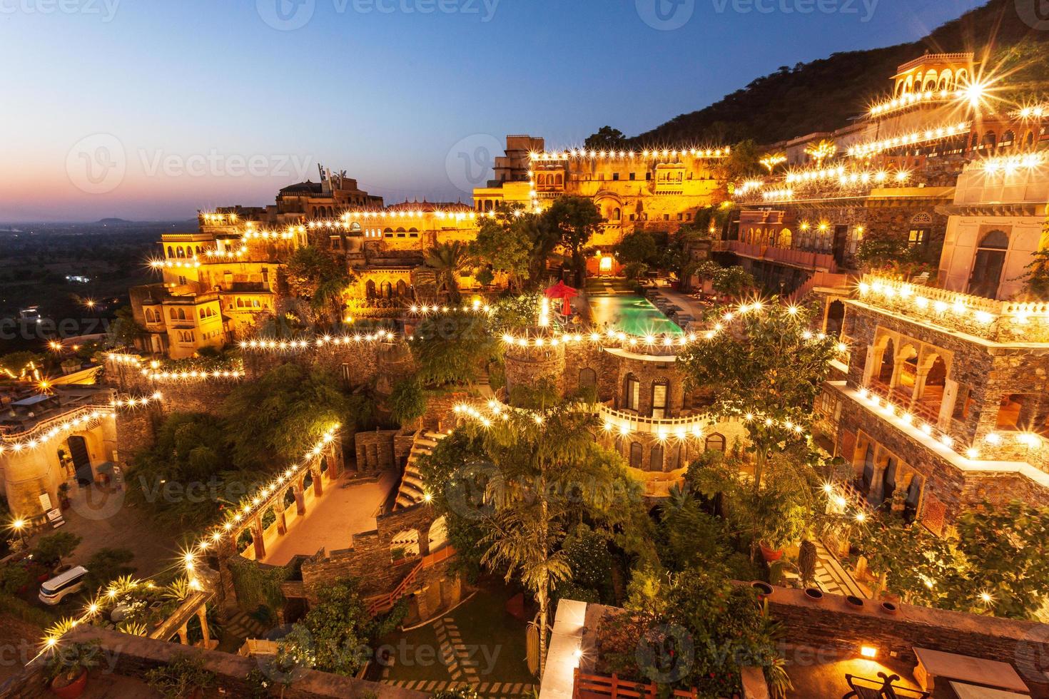 Forte di Neemrana nel Rajasthan, India foto