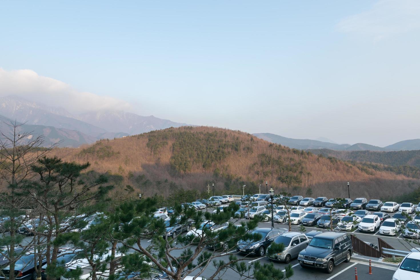 seoul, corea 2016 - parcheggio di un hotel foto