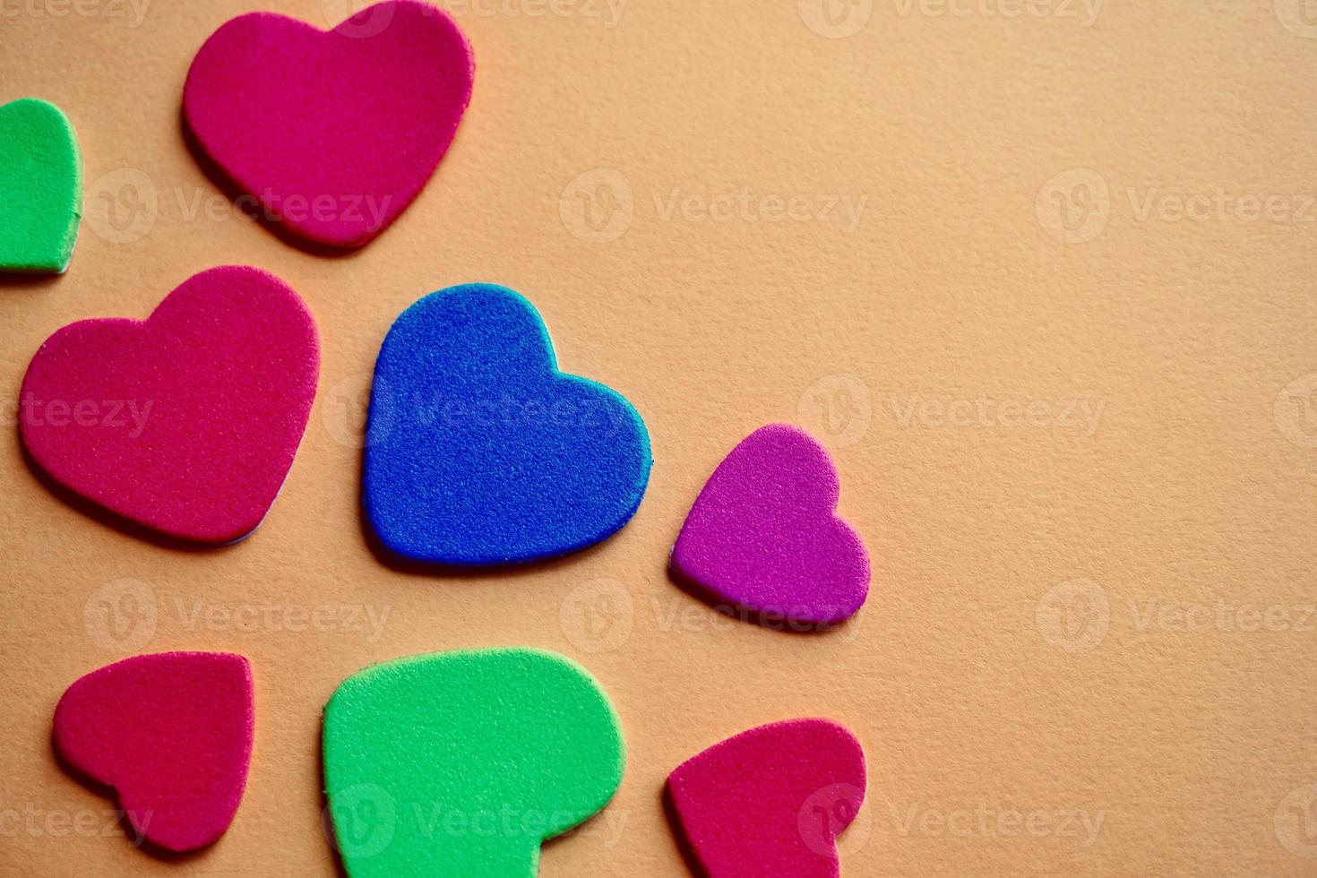 decorazione a forma di cuore colorato per San Valentino foto