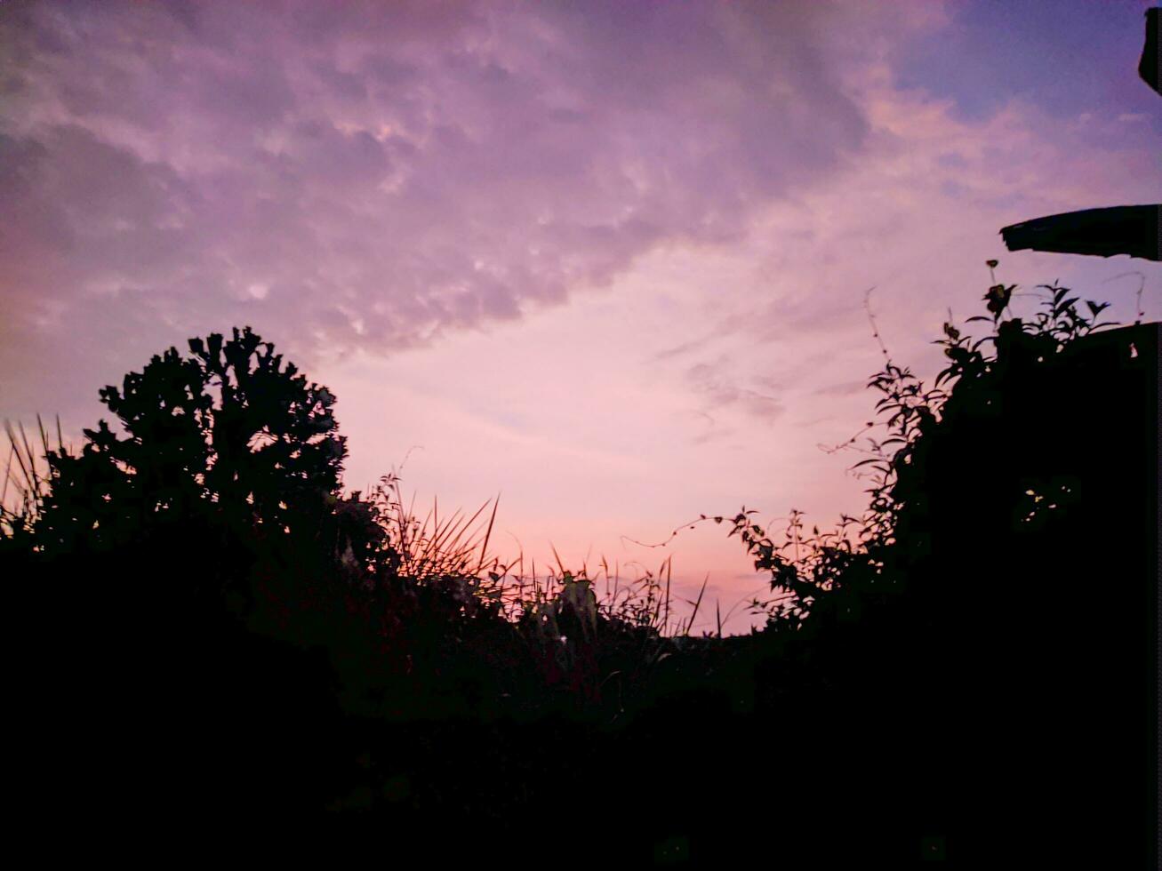 tramonto nel il montagne.natura Visualizza. foto