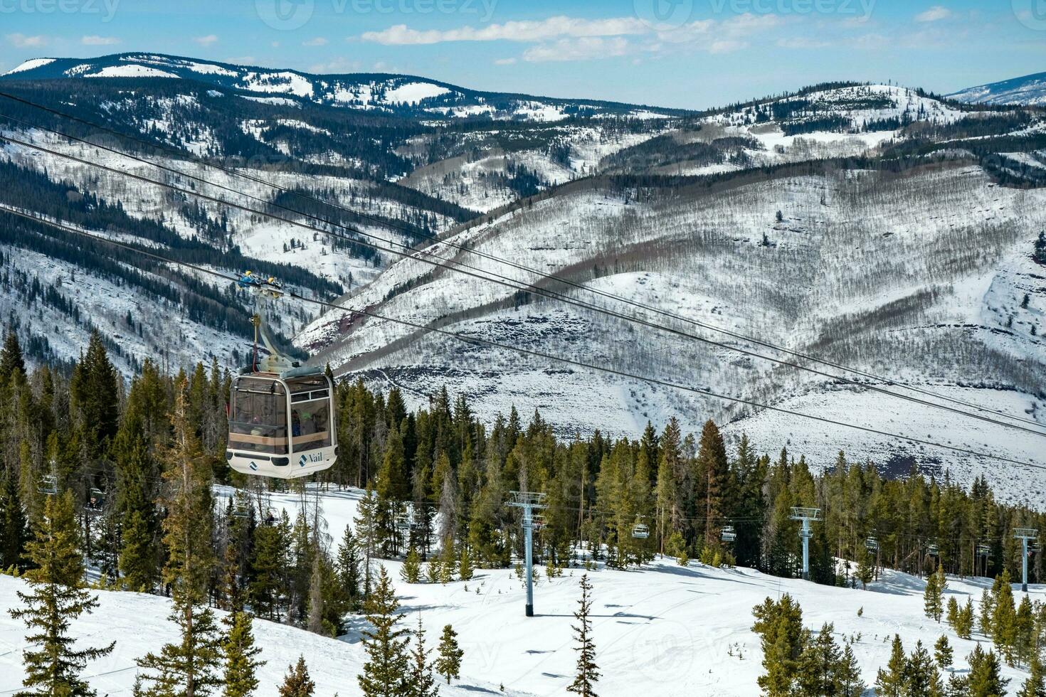 vail sciare ricorrere cittadina e sciare montagna nel Colorado foto