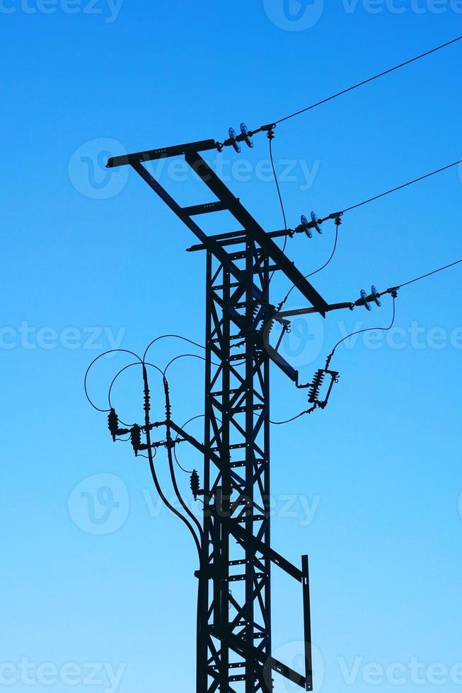 torre di trasmissione di energia elettrica foto