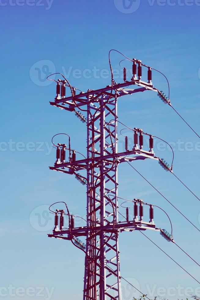 torre di trasmissione di energia elettrica foto