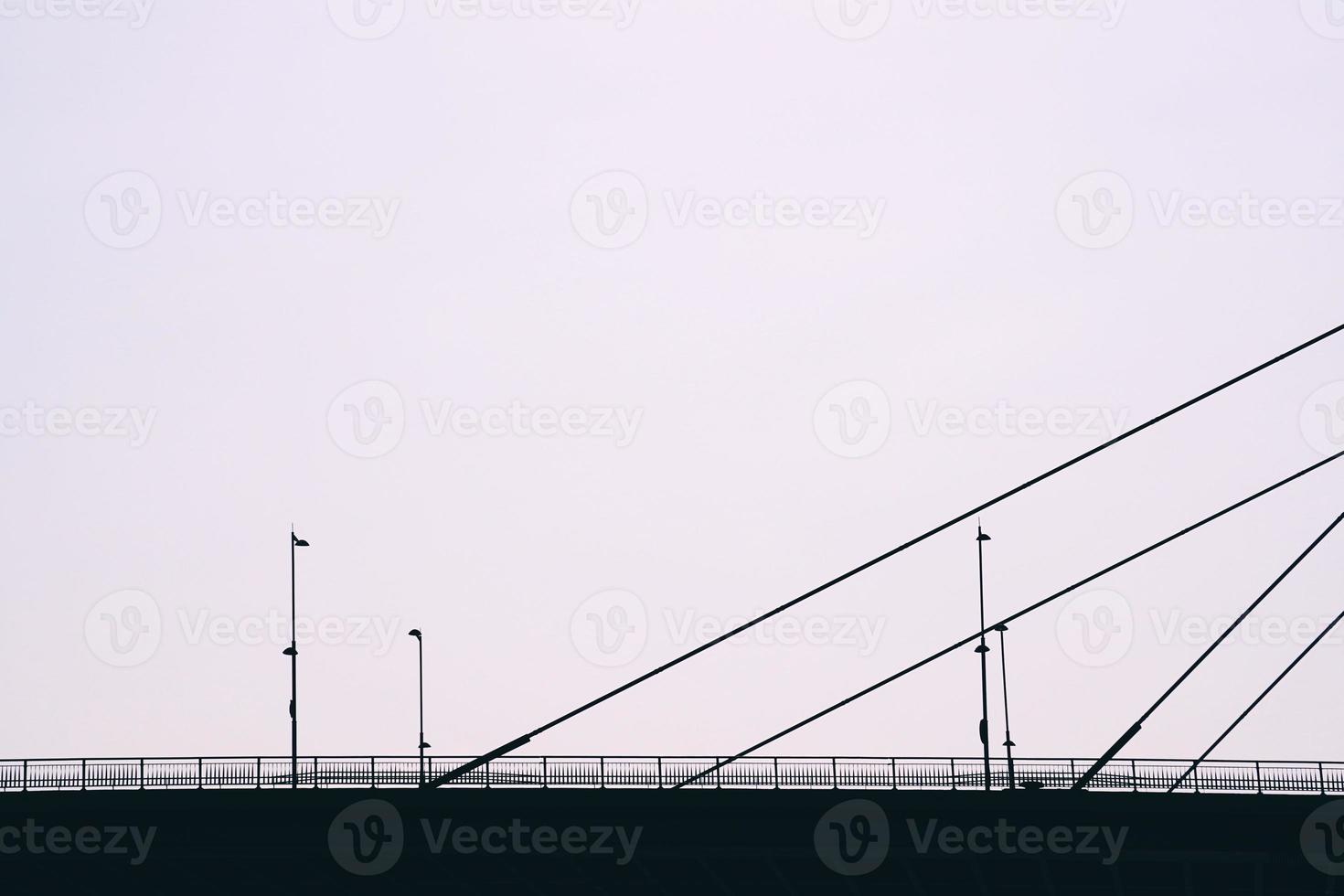 architettura del ponte nella città di bilbao in spagna foto