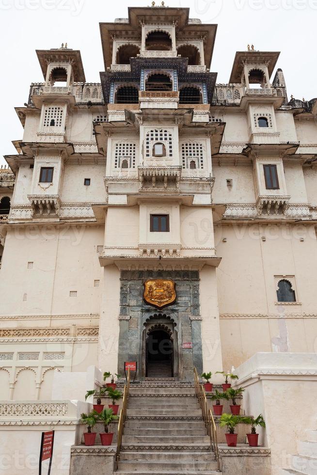 palazzo della città di udaipur nel rajasthan, india foto