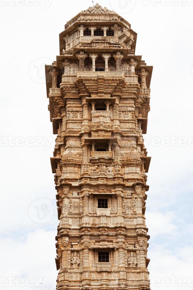 torre nel forte di chittorgarh, rajasthan, india foto