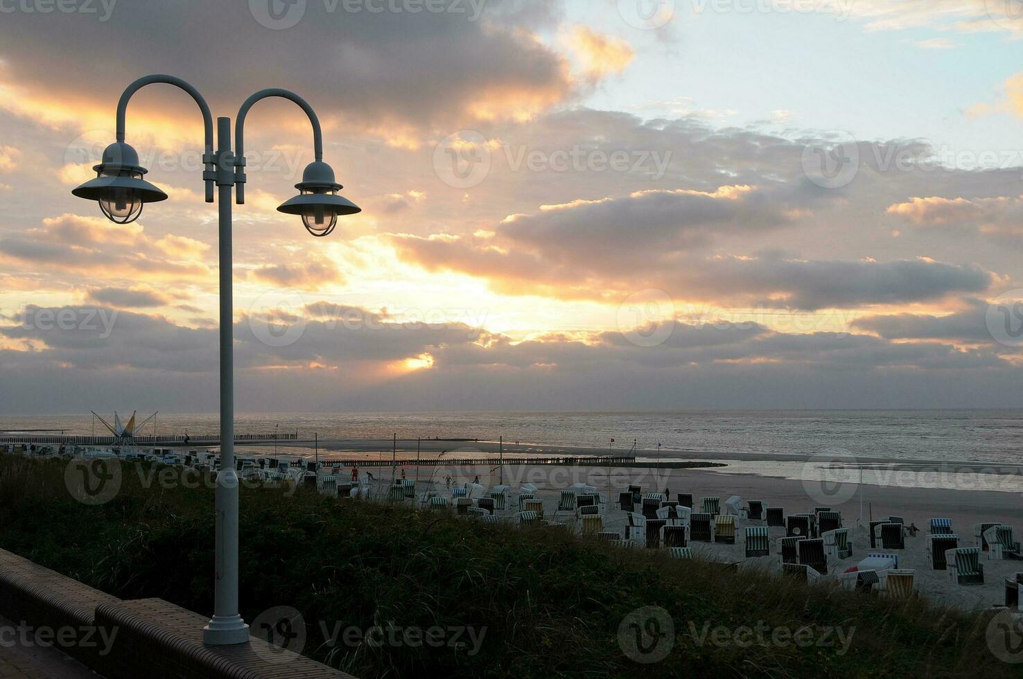 tramonto a wangerooge isola foto