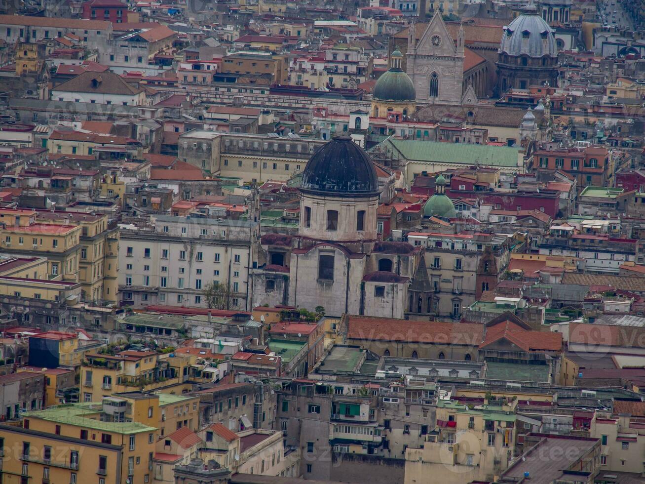 il città di Napoli nel Italia foto