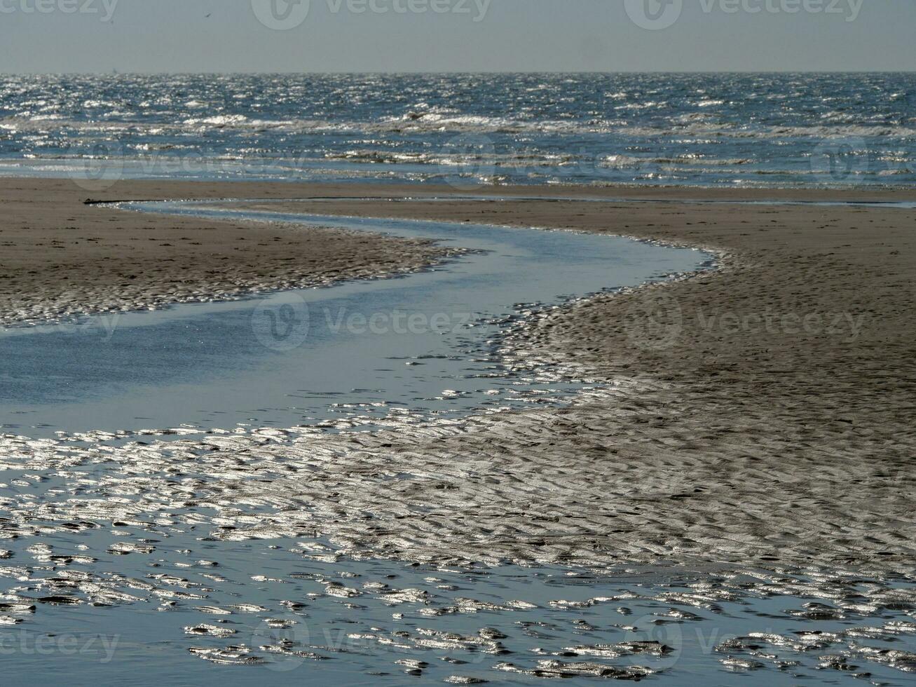 il spiaggia di de haan a il nord mare foto