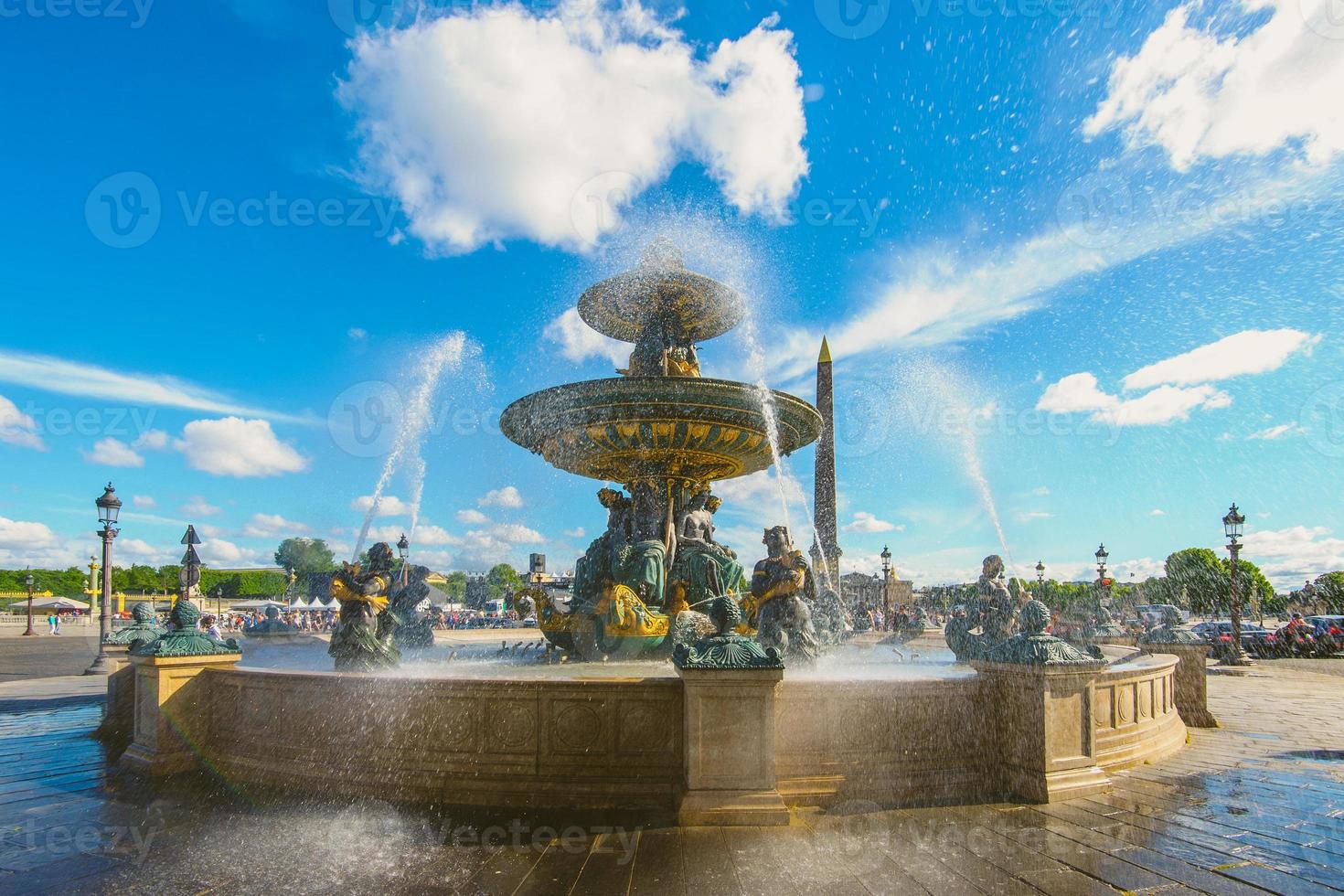 fontaines de la concorde in place de la concorde parigi, francia foto