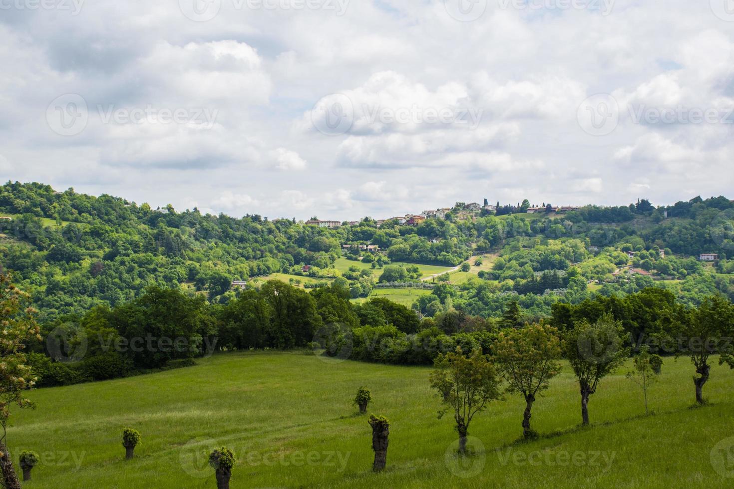 vista su verdi colline foto