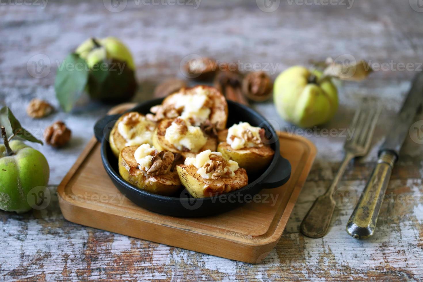 mele cotogne al forno con ricotta foto