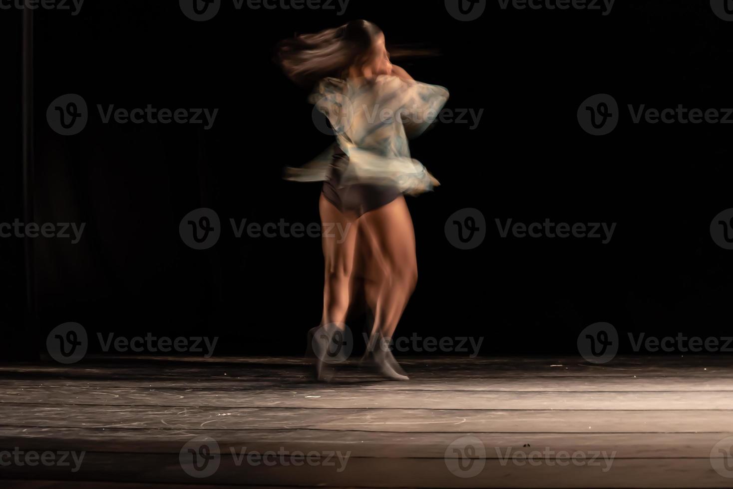 il movimento astratto della danza foto