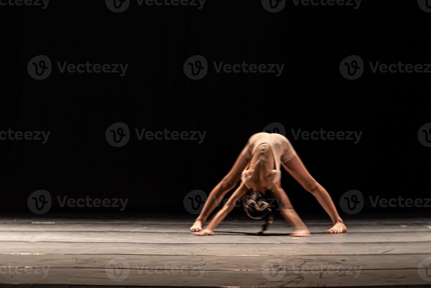 il movimento astratto della danza foto