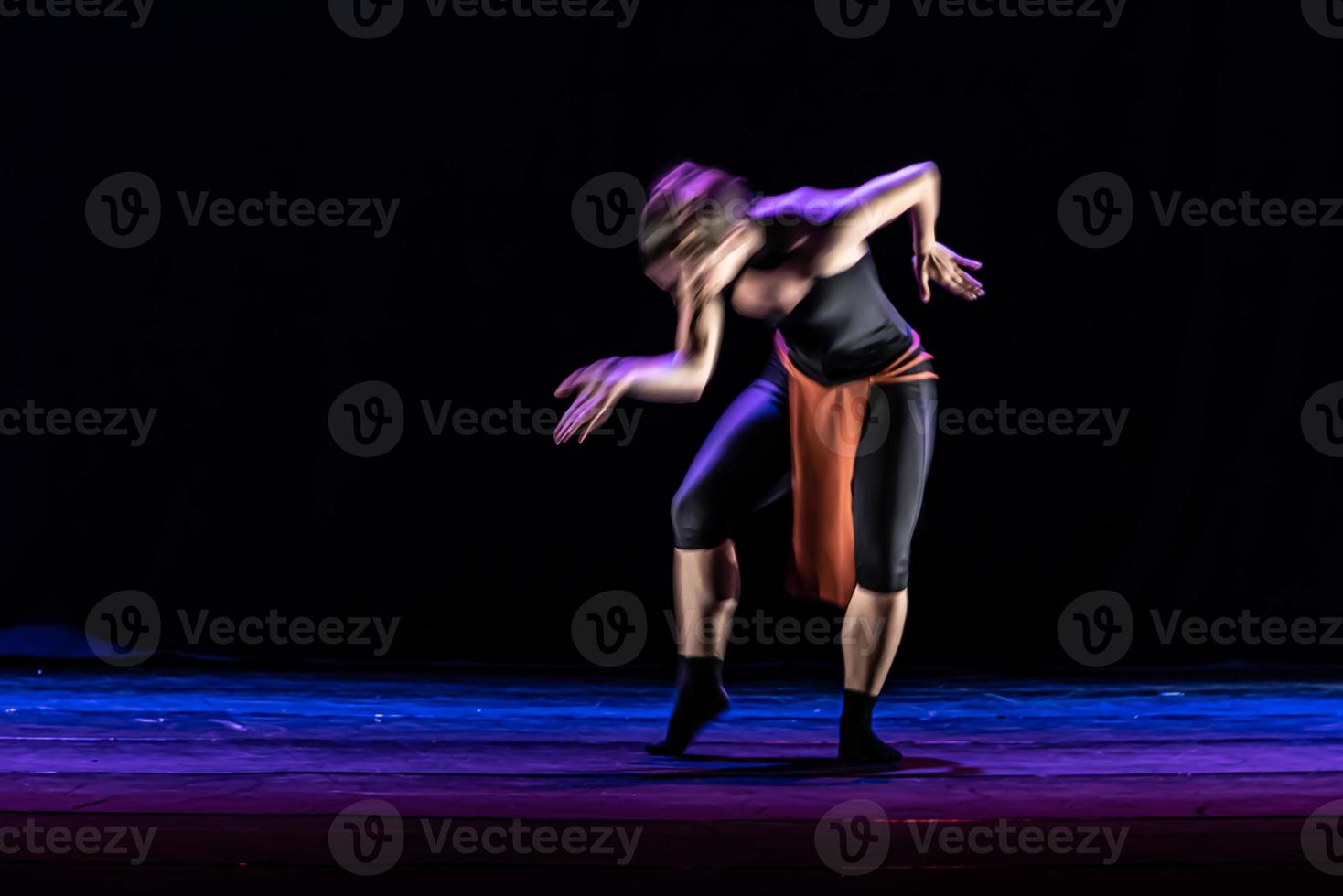 il movimento astratto della danza foto