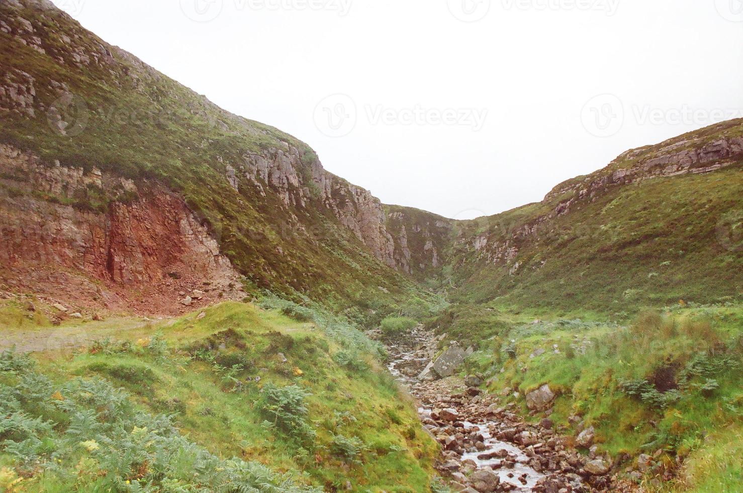 torrente negli altopiani scozzesi foto