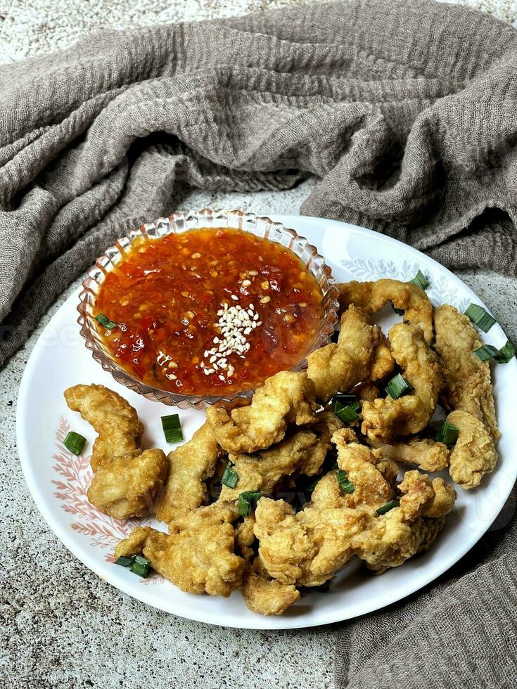 tailandese salsa pollo, tailandese strada cibo foto
