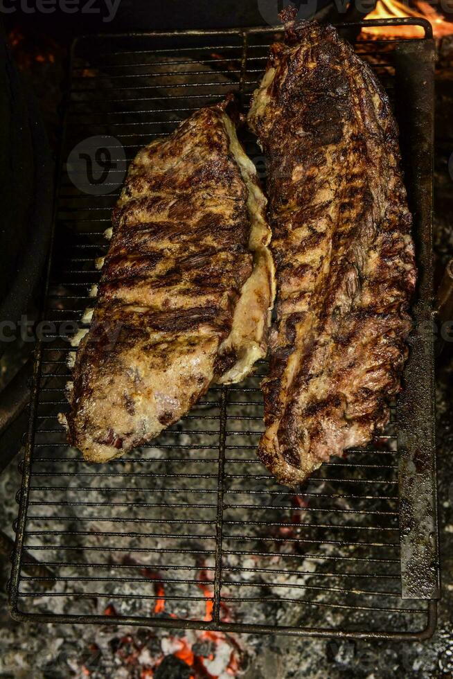 maiale costole barbecue , patagonia, argentina foto