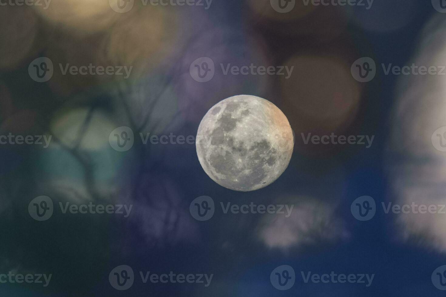 Alba lunare , pieno Luna nel il cielo, patagonia, argentina foto