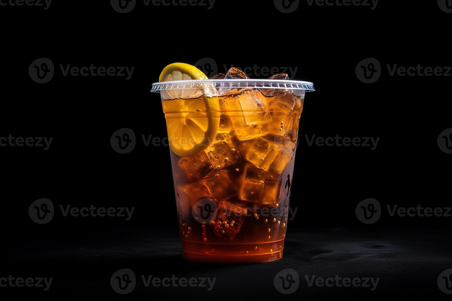 ghiacciato Limone tè su plastica porta via bicchiere isolato su buio sfondo. ai generato foto