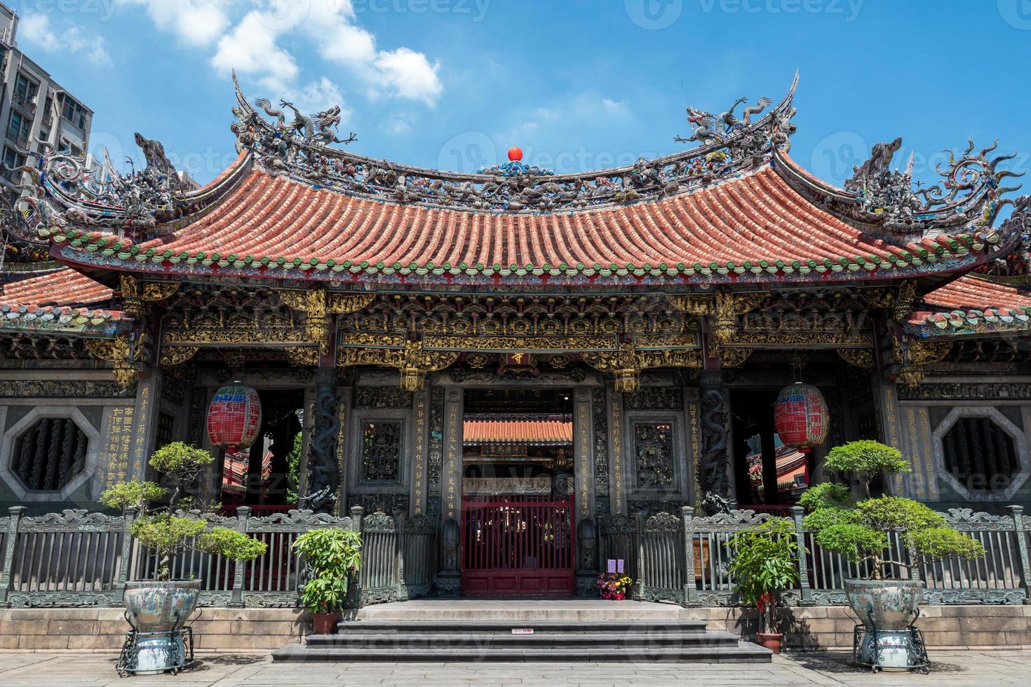 il tempio longshan mengija a taipei a taiwan foto