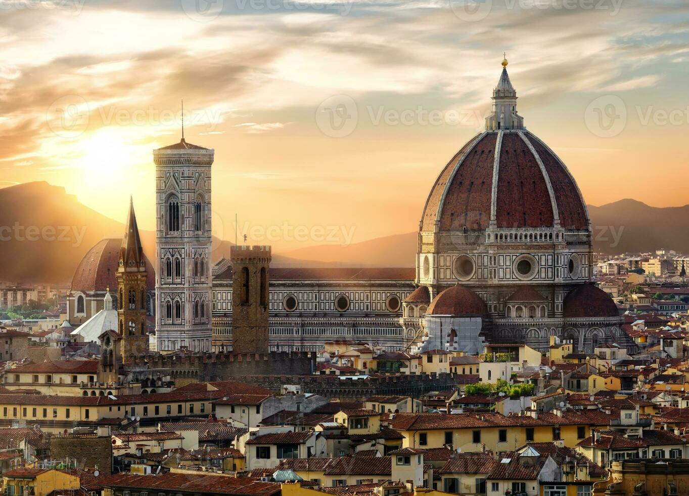 Visualizza su basilica di santo Maria foto