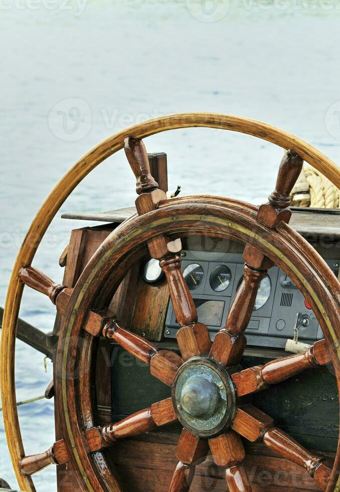 volante della barca foto